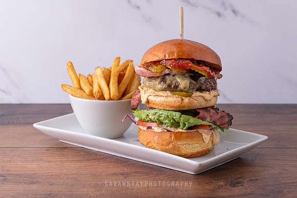 Deliveroo_Burgers_KingOfQueensBurgerAndFries