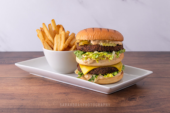 Deliveroo_Vegan:VeggieBurgers_VeganBigMakAndFries
