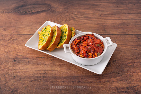 Deliveroo_Sides_ChorizoAndHalloumiAndGarlicBread